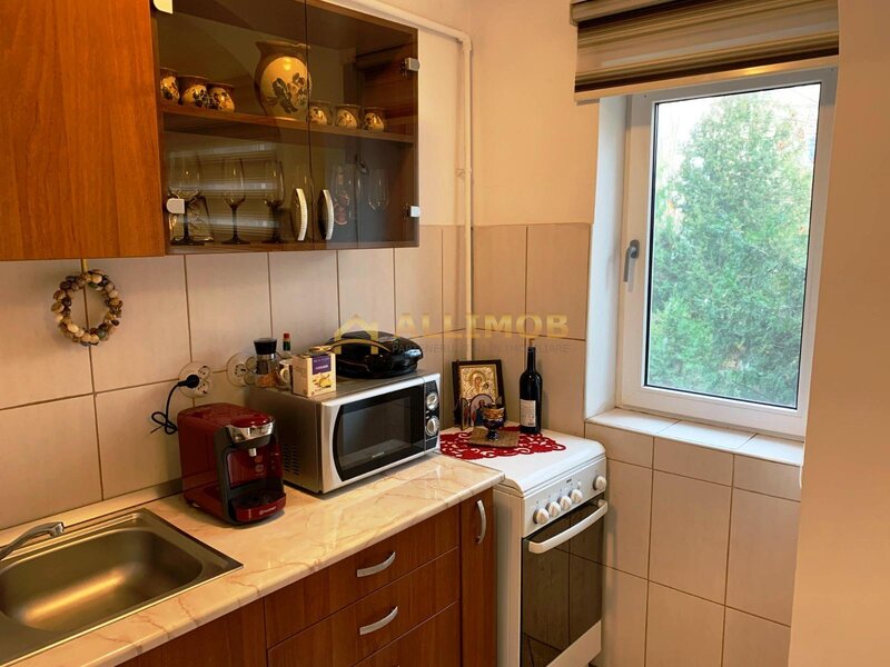 Ploiesti Apartament 2 camere in Ploiesti, zona Baraolt